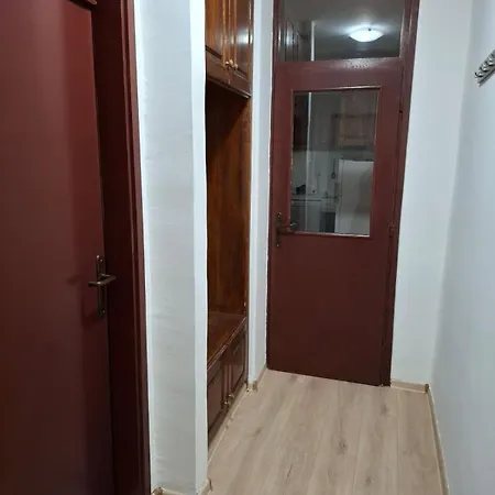 Zadovoljan * Podgorica